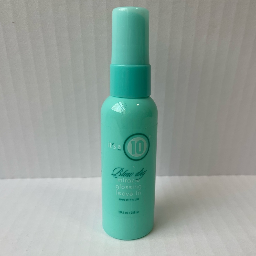 Blow Dry Collection by It's A 10

Blow Dry Miracle Glossing Leave-In